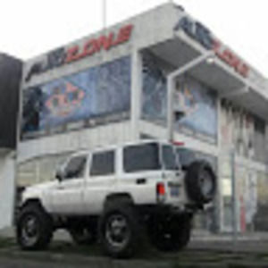 Meet your Posher, Auto zone